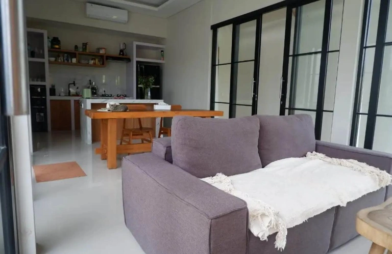 3BR Villa with Big Garden Padonan, Canggu, Quite Area, 3-bed villa for rent in Canggu – photo 11 of 15