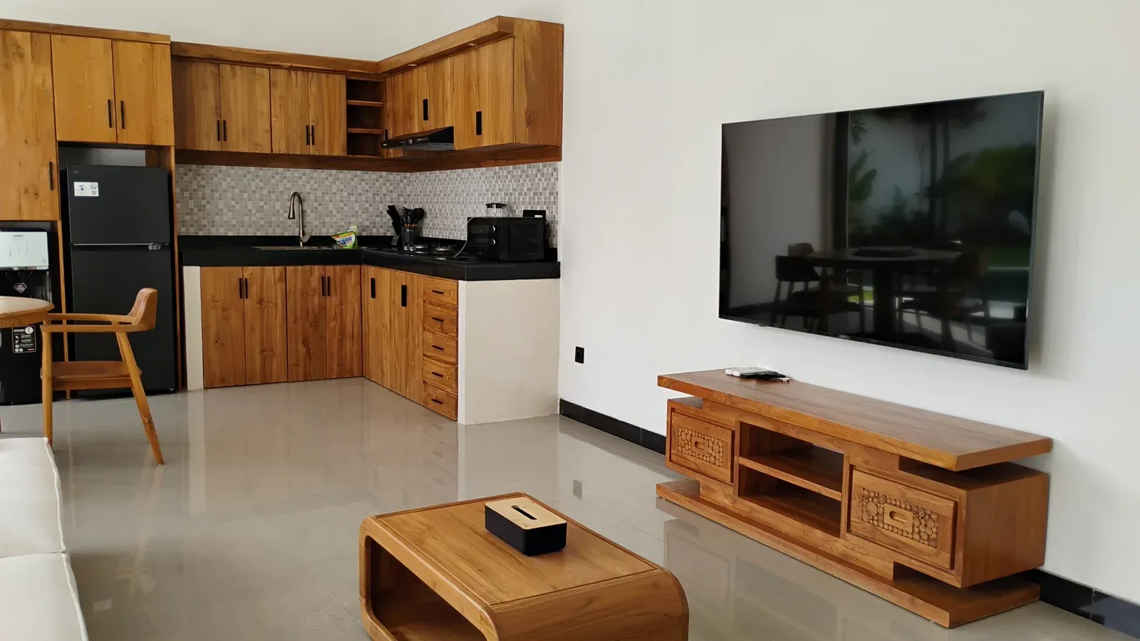 Newly Build! Big Garden – 2 Bedrooms Villa for Monthly Rent in Berawa, 2-bed villa for rent in Canggu – photo 8 of 15