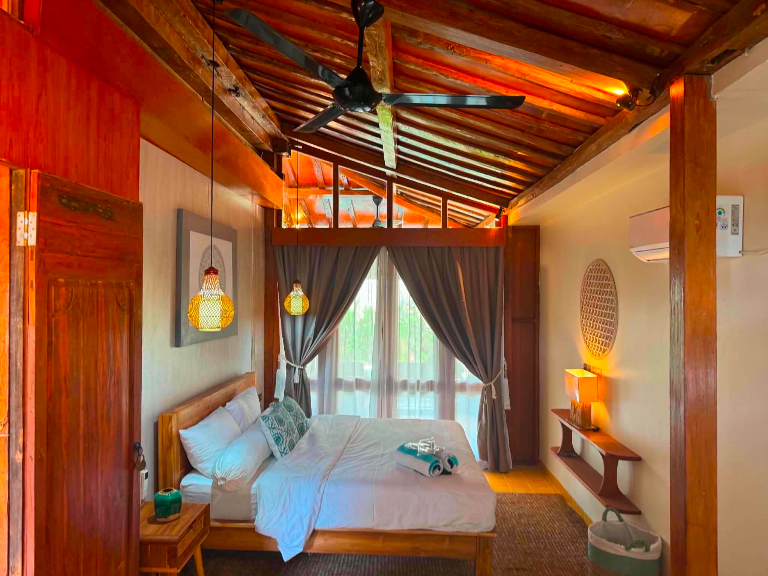 Joglo Raera Bali - Indonesian Authentic Heritage Villa-9 mins to Seminyak beach, 2-bed villa for rent in Seminyak – photo 10 of 15