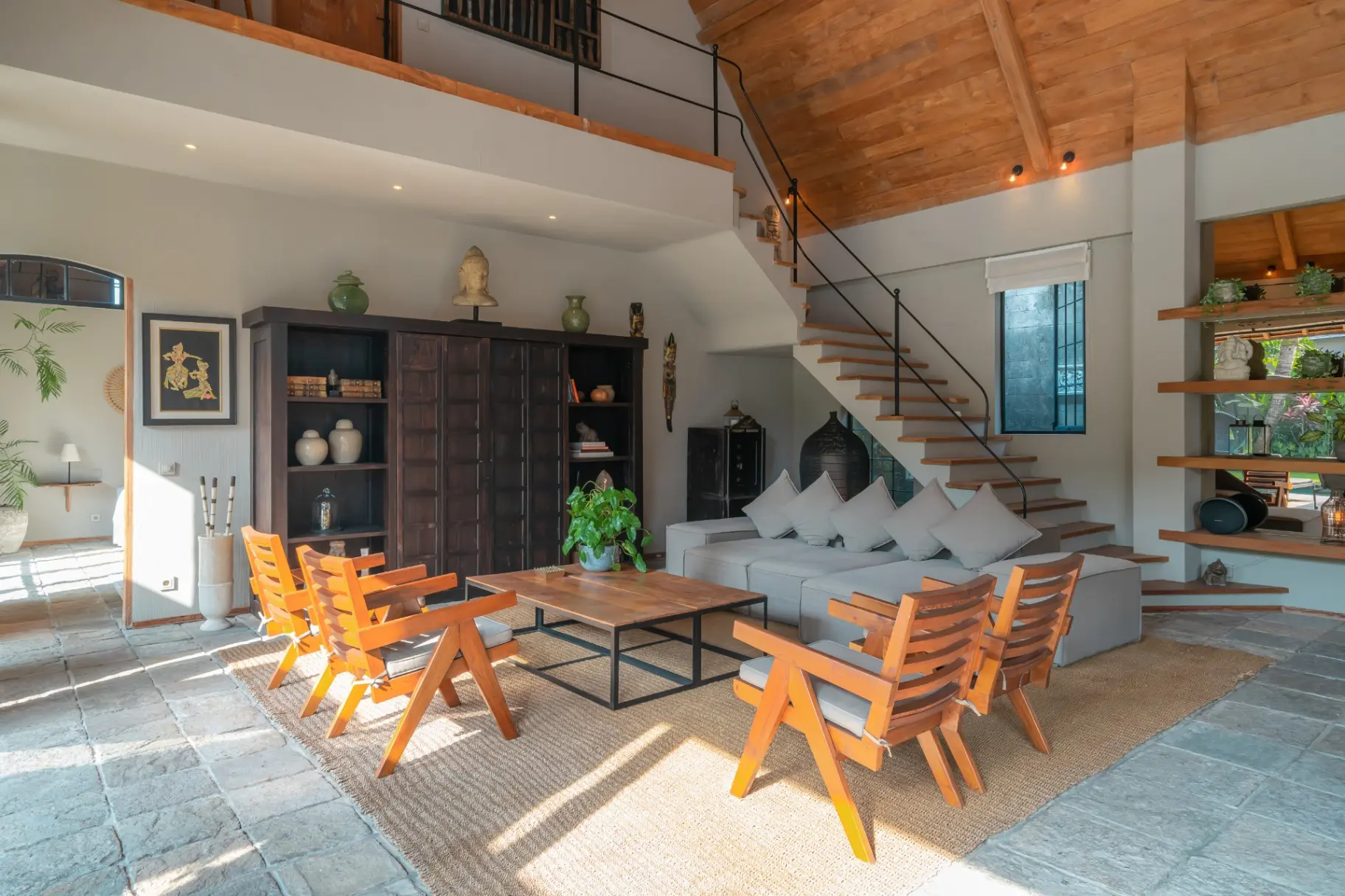 Villa Nehal - Luxury 5BR Villa with 20m Pool and Huge Garden, 5-bed villa for rent in Canggu – photo 5 of 15