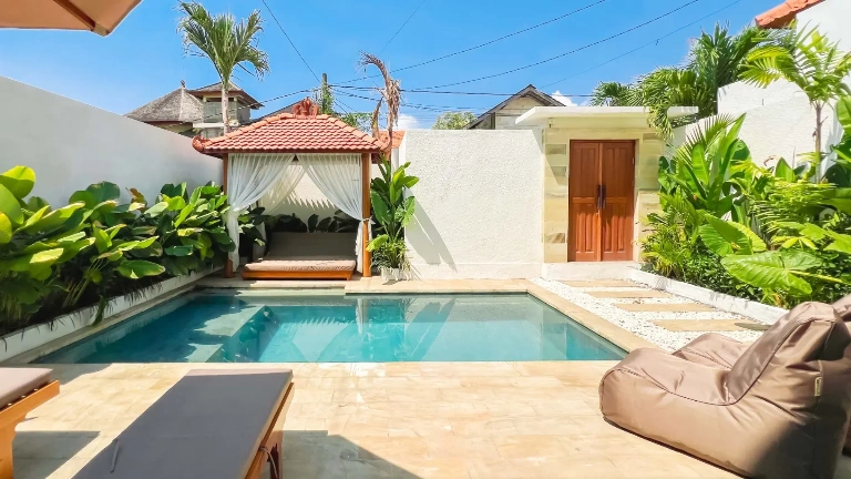 3 Bedroom Modern Villa for Monthly and Yearly Rent in Berawa, 3-bed villa for rent in Canggu – photo 9 of 15