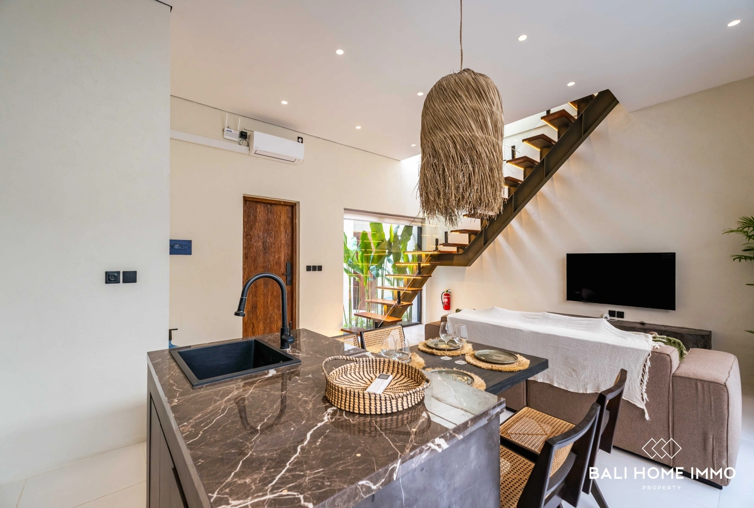 Brand new 1 Bedrooms villa in Bali near Cemagi Beach, 1-bed villa for rent in Seseh – photo 7 of 14