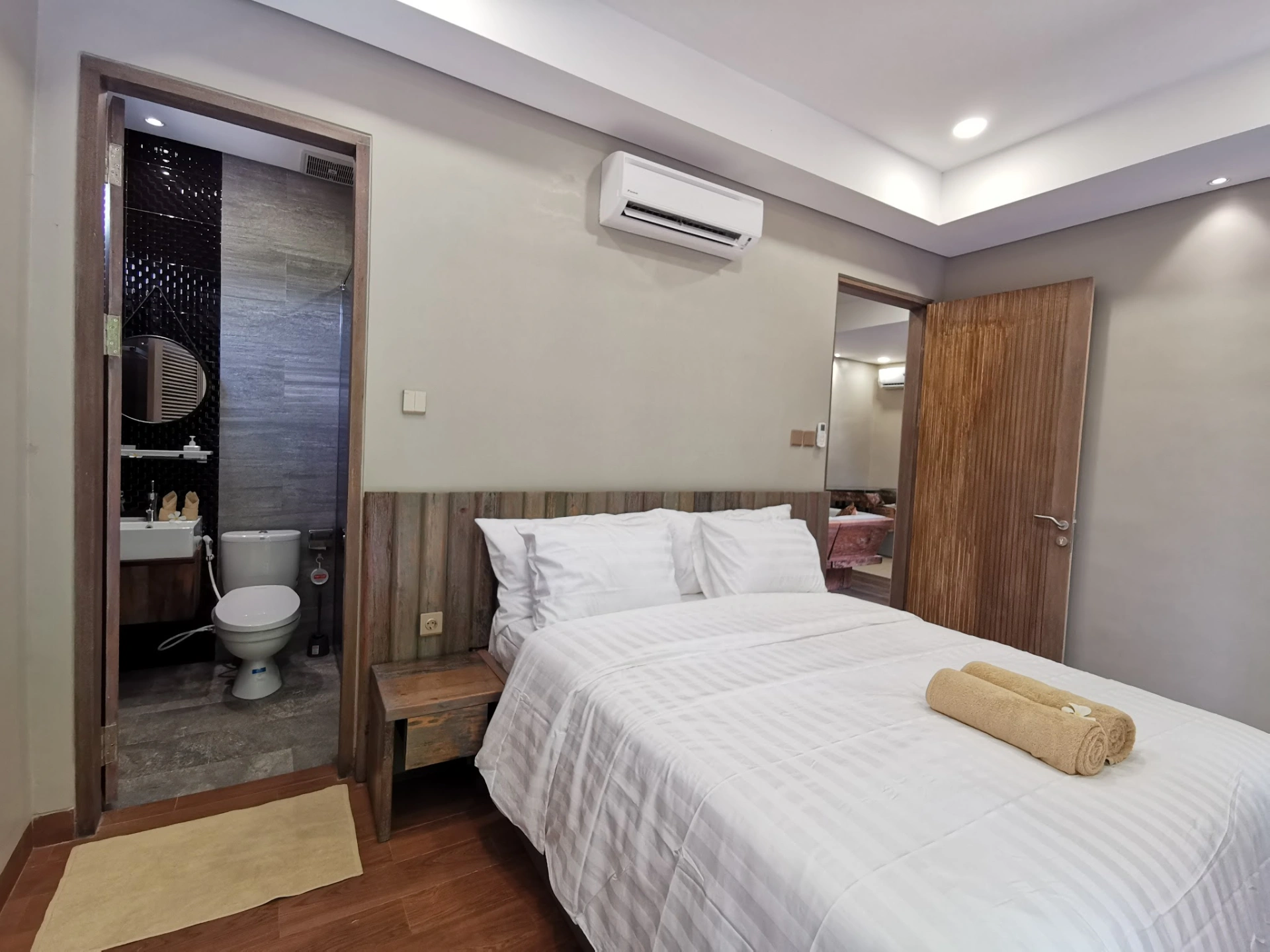 2 Villas with 6 BR - Taman Mumbul Nusa Dua, 6-bed villa for rent in Nusa Dua – photo 10 of 15