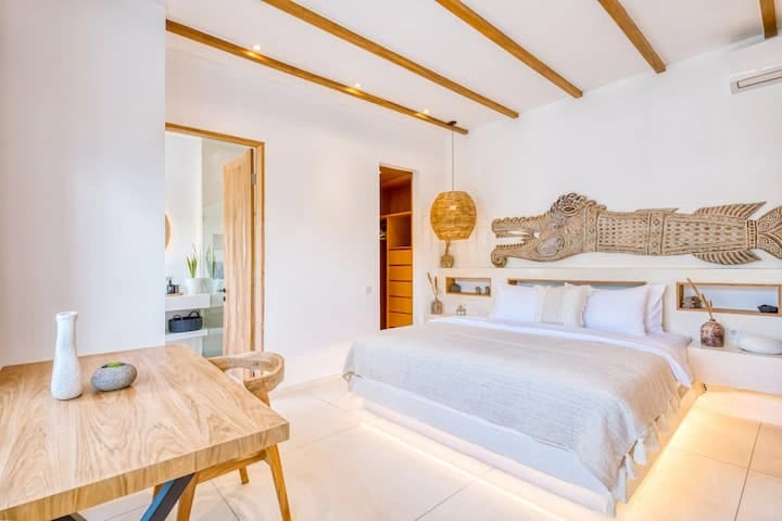3 Bedrooms Villa for Monthly & Yearly Rent in Uluwatu, 3-bed villa for rent in Uluwatu – photo 15 of 15