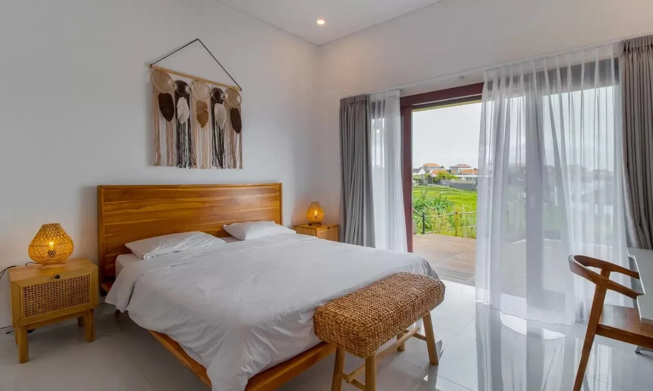 4 Bedroom Spacious Villa with Rooftop – Canggu, 4-bed villa for rent in Canggu – photo 3 of 11