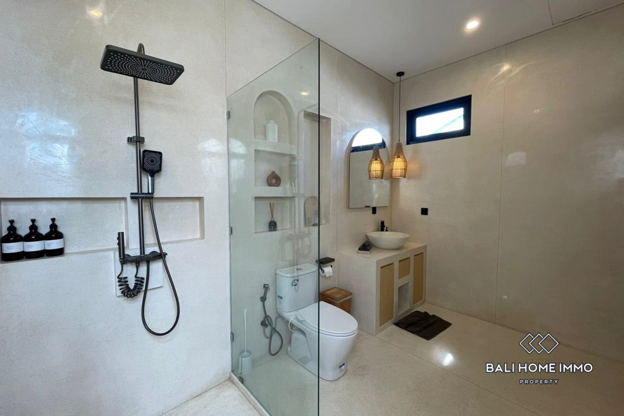 Modern 2 Bedrooms Mediterranean Villa for Rent & Sale in Ungasan, 2-bed villa for rent in Uluwatu – photo 15 of 15