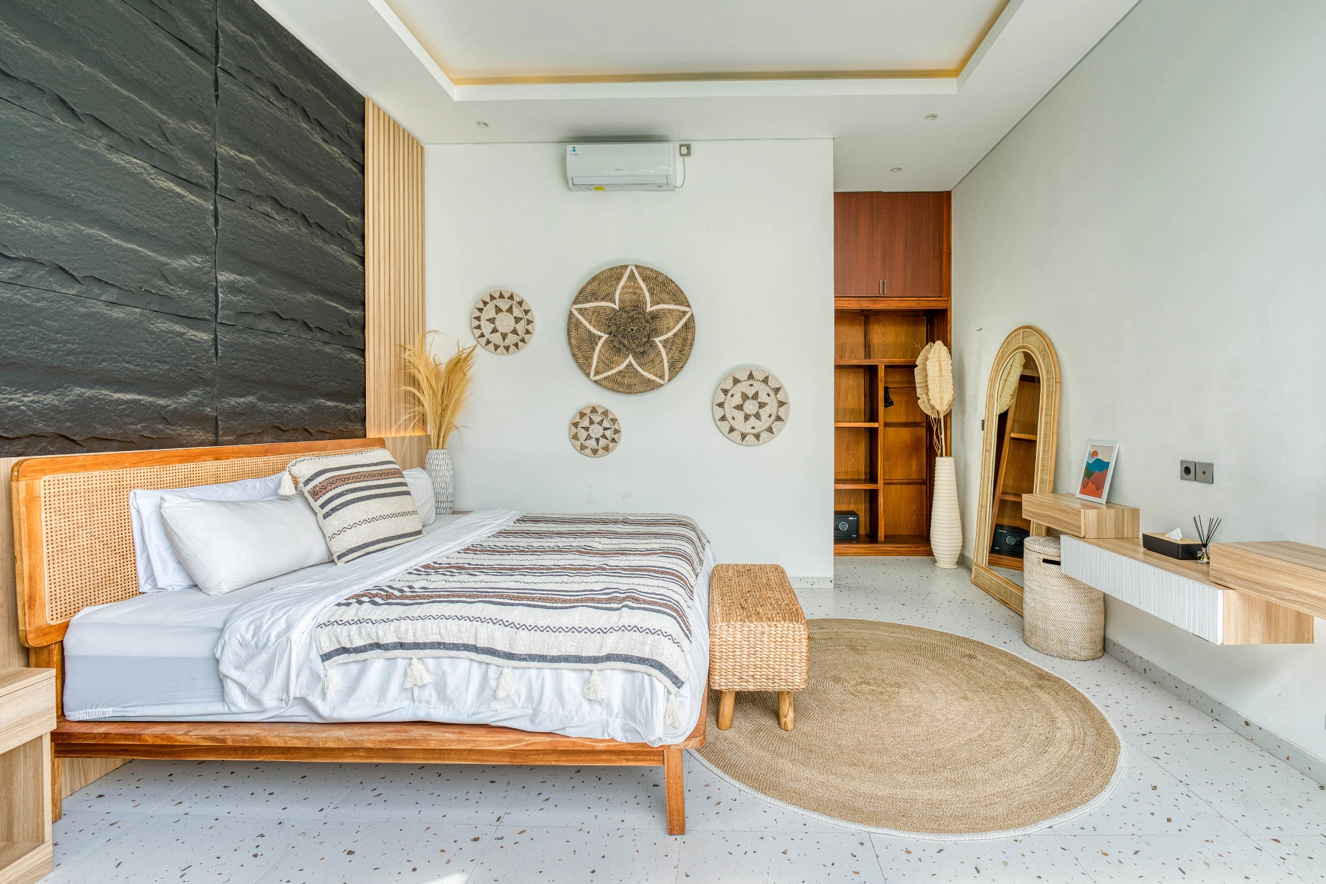 Villa Rioja – 3BR Tropical Retreat in Pererenan, 3-bed villa for rent in Canggu – photo 13 of 15