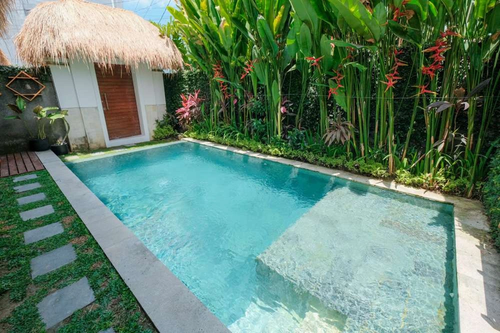 1BR Boutique Villa with Shared Pool in Central Pererenan, 1-bed villa for rent in Pererenan – photo 10 of 13