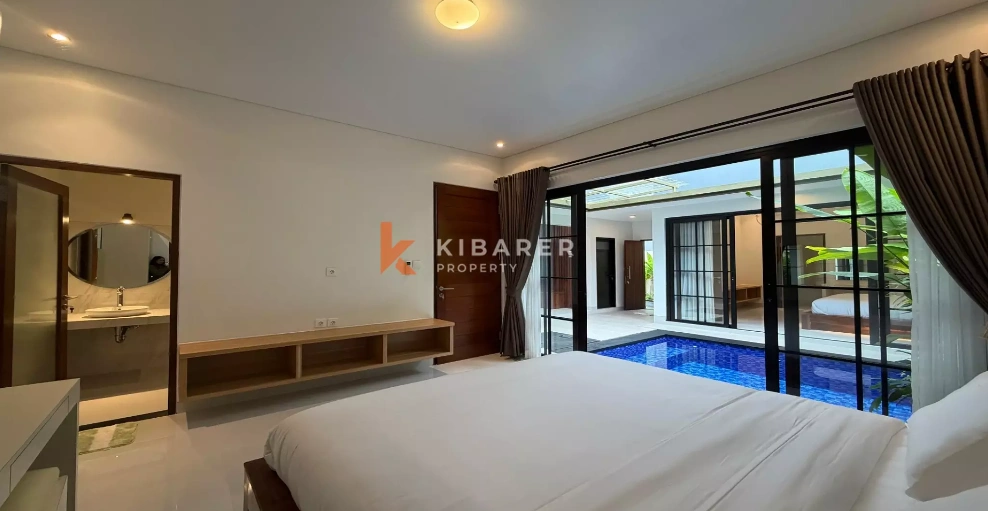 Minimalist Modern Two-Bedrooms Villa with Flexible Living in Kerobokan, 2-bed villa for rent in Seminyak – photo 10 of 14
