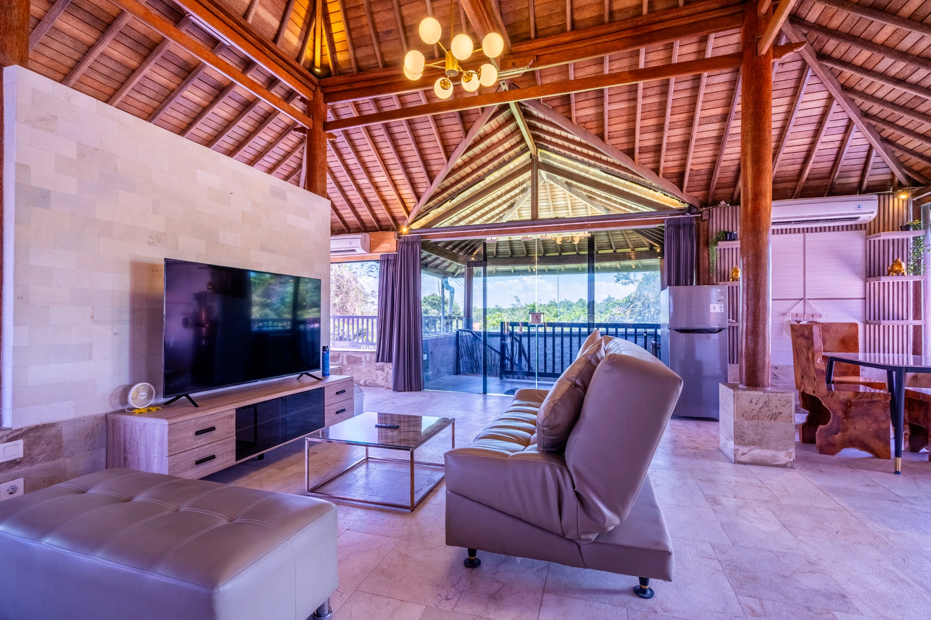 Puri Ratu Jimbaran - 5BR Villa with Pool, Jimbaran, 5-bed villa for rent in Uluwatu – photo 8 of 15