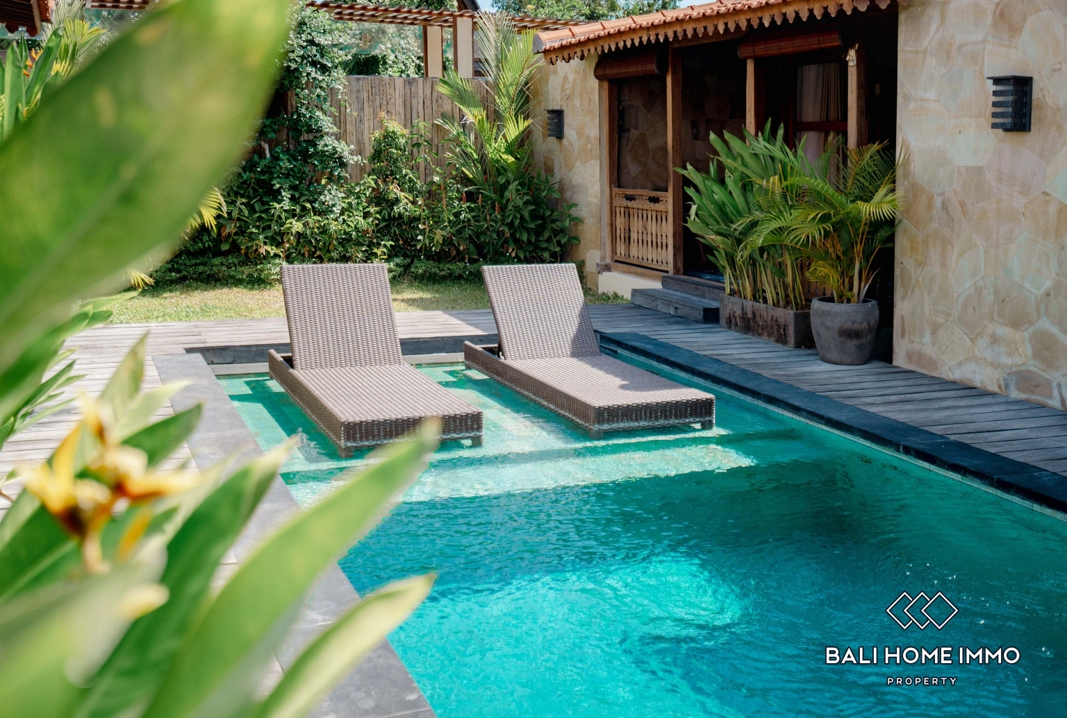 1 Bedroom Apartment for Rent in Batu Belig, 1-bed villa for rent in Seminyak – photo 3 of 11