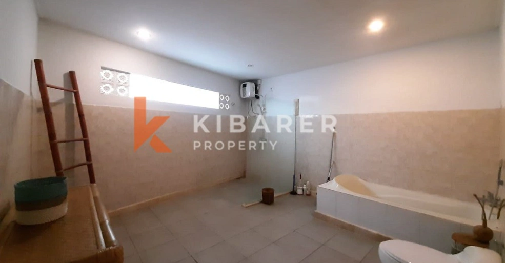 Warm and Inviting Four Bedroom Villa in Umalas, 4-bed villa for rent in Seminyak – photo 13 of 14