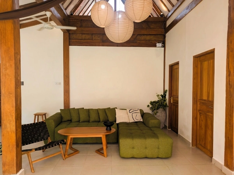 Modernized Javanese Limasan-style Family Home, 3-bed villa for rent in Uluwatu – photo 4 of 15