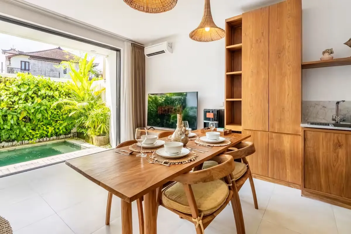 2BR Villa in Umalas Kerobokan, 2-bed villa for rent in Seminyak – photo 8 of 15