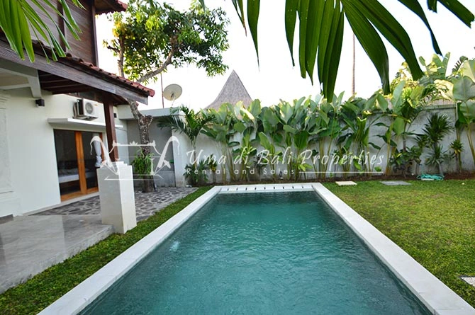 2BR Villa for Rent at Kerobokan, Bali, 2-bed villa for rent in Canggu – photo 5 of 15