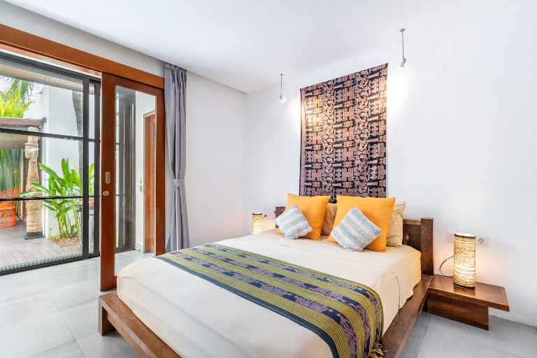 Design • Peaceful Zen • 5' Bike @Beach •BBQ• Seminyak-Canggu, 3-bed villa for rent in Seminyak – photo 7 of 15