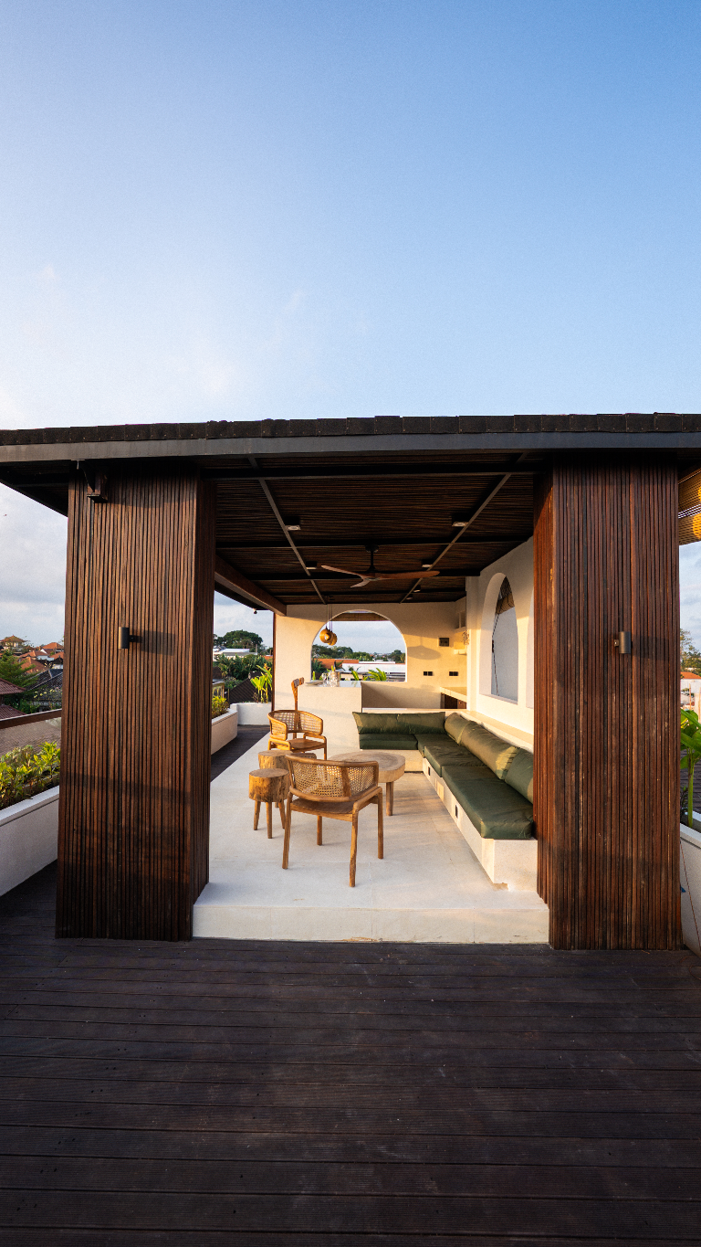Villa Solara - 3BR in the Heart of Canggu w/ Rooftop Bar, 3-bed villa for rent in Canggu – photo 15 of 15