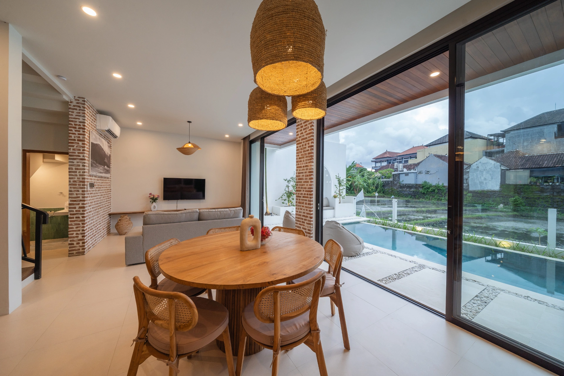 Brand New 3BR Luxury Villa with Rice Field View - Padonan, Canggu, 3-bed villa for rent in Canggu – photo 7 of 12