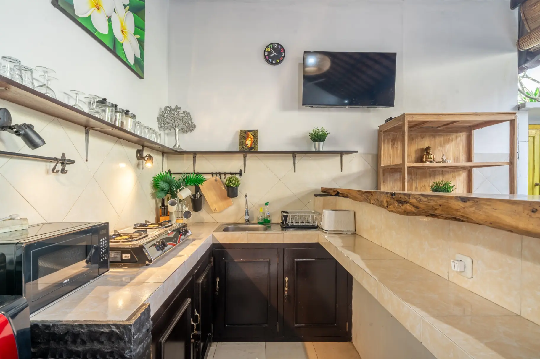 AVAILABLE Nov 11, One Bedroom with Pool , 5km to beach ., 1-bed villa for rent in Uluwatu – photo 15 of 15