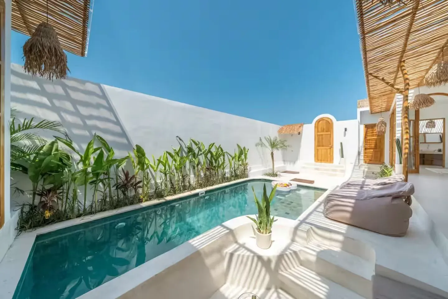 3 Bedrooms Villa in Canggu, 3-bed villa for rent in Canggu – photo 8 of 15