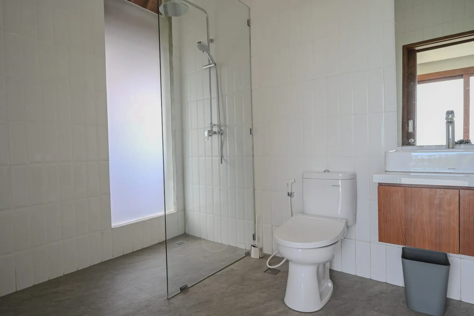 Villa Mahadira - Modern 2-Bedroom Villa with Rice Field & Ocean View, 2-bed villa for rent in Tabanan – photo 3 of 15