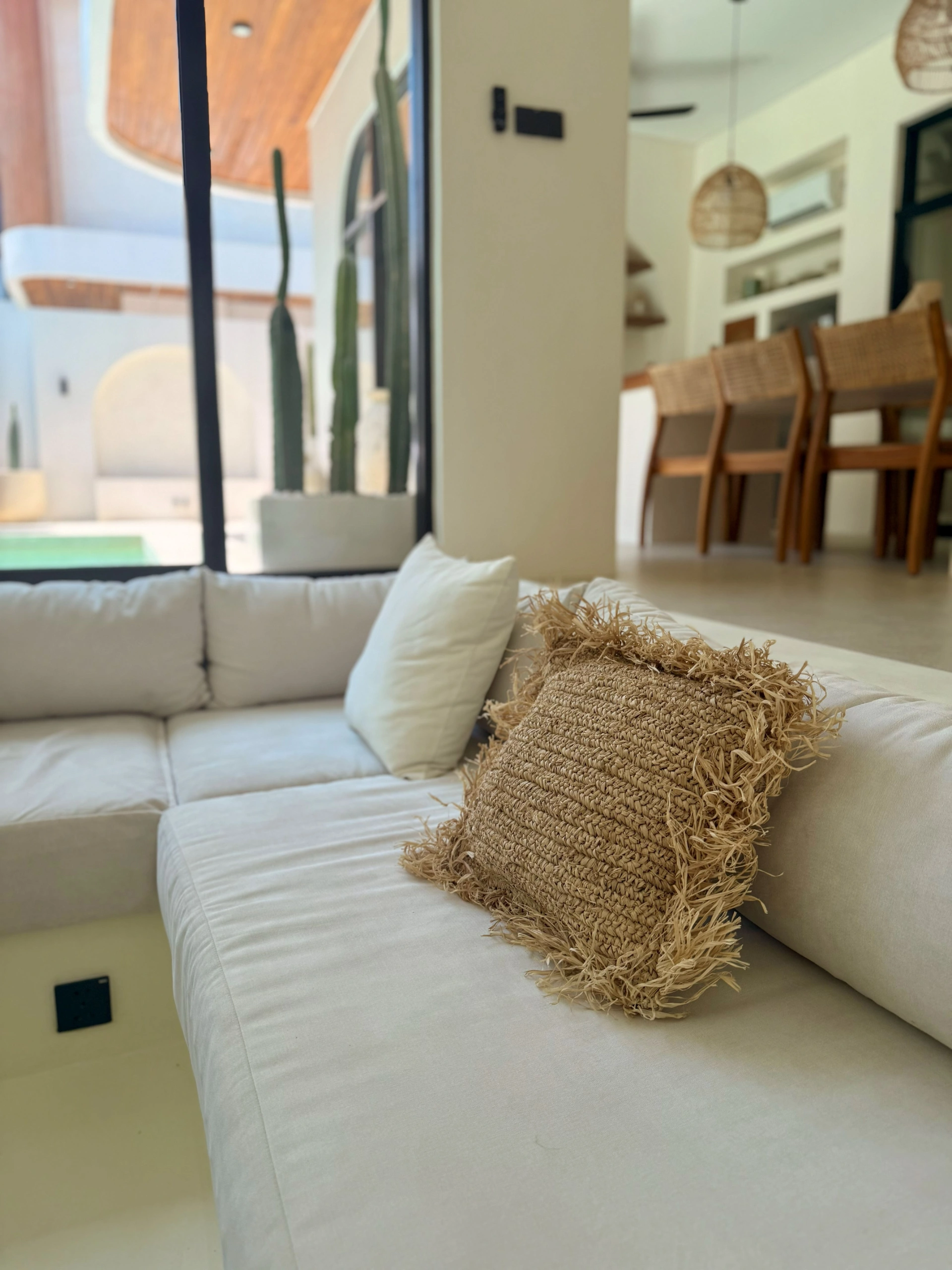 Walk to Pererenan Beach | Chic 2BR Pool Villa Oasis, 2-bed villa for rent in Pererenan – photo 9 of 13