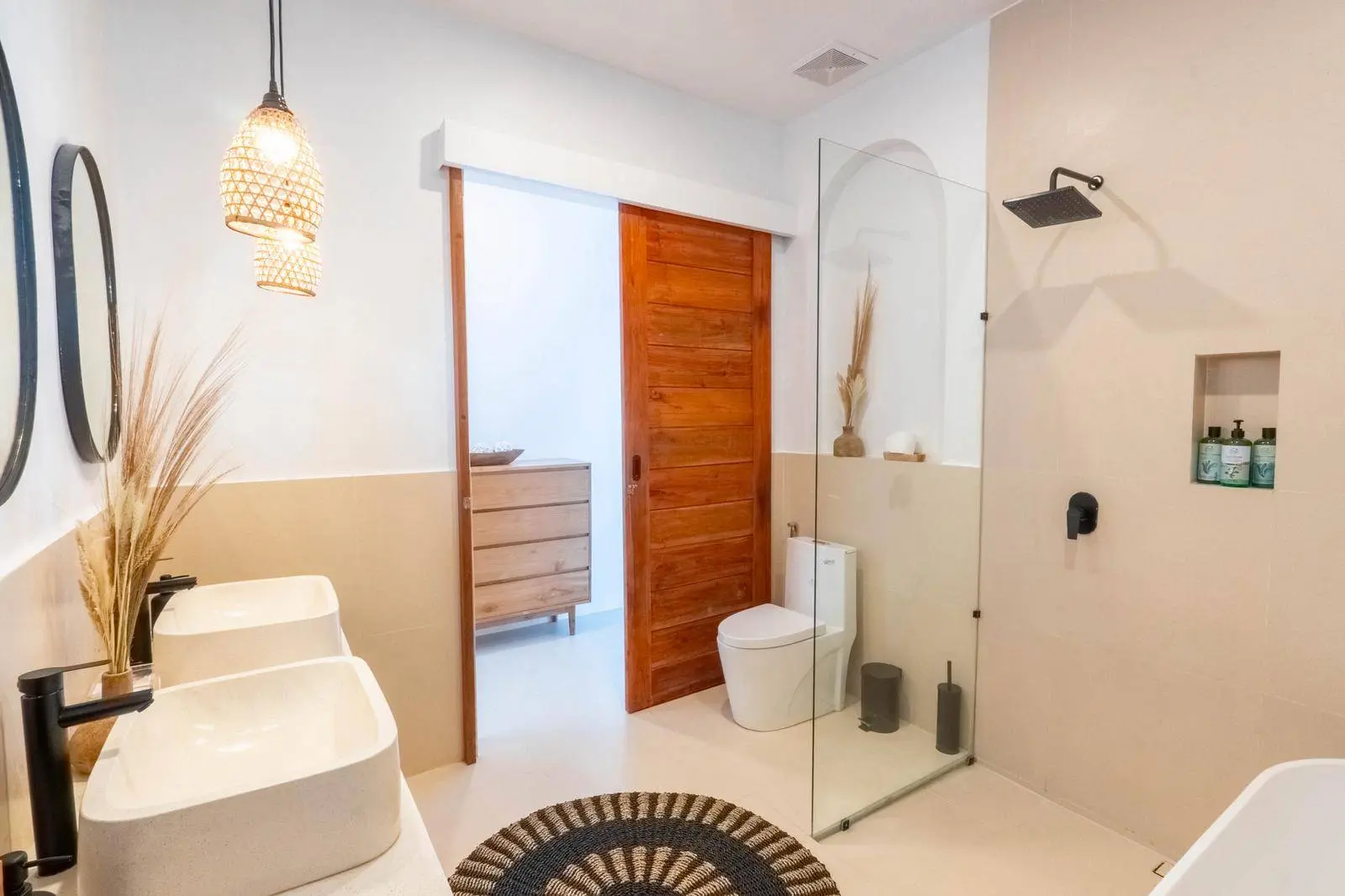 Villa For Rent 3 Bed In Berawa,Tibubeneng Bali, 3-bed villa for rent in Canggu – photo 14 of 15