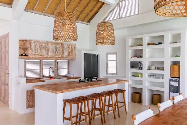 Villa For Rent 4 Bed In Bumbak,Umalas Kerobokan, 4-bed villa for rent in Canggu – photo 9 of 15