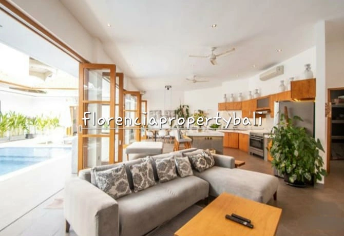 Kerobokan Villa | Modern Tropical 3 Bedroom for Yearly Rental, 3-bed villa for rent in Canggu – photo 5 of 15