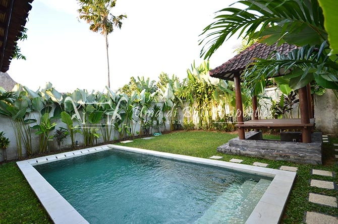 2BR Villa for Rent at Kerobokan, Bali, 2-bed villa for rent in Canggu – photo 3 of 15