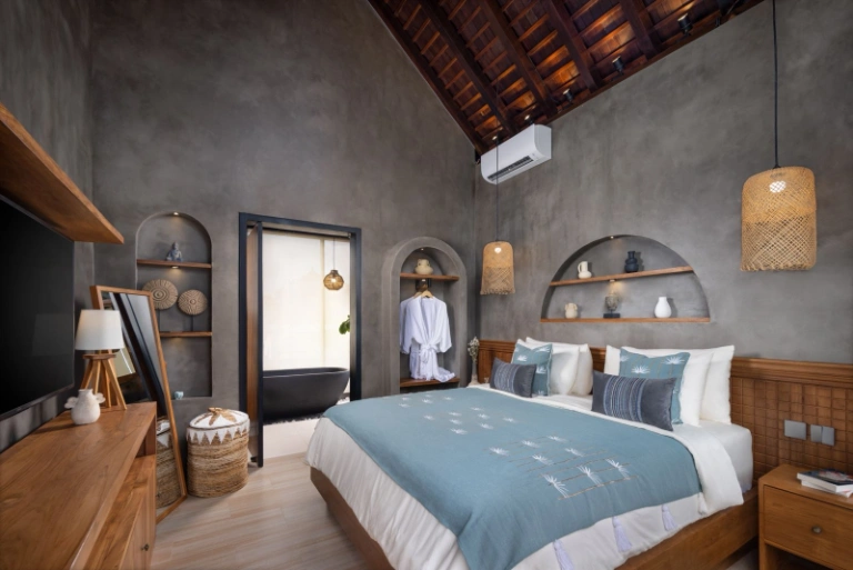 Monthly Rent Available -padonan- Luxury 2 Bedrooms Loft Villa in Canggu, 2-bed villa for rent in Canggu – photo 2 of 10