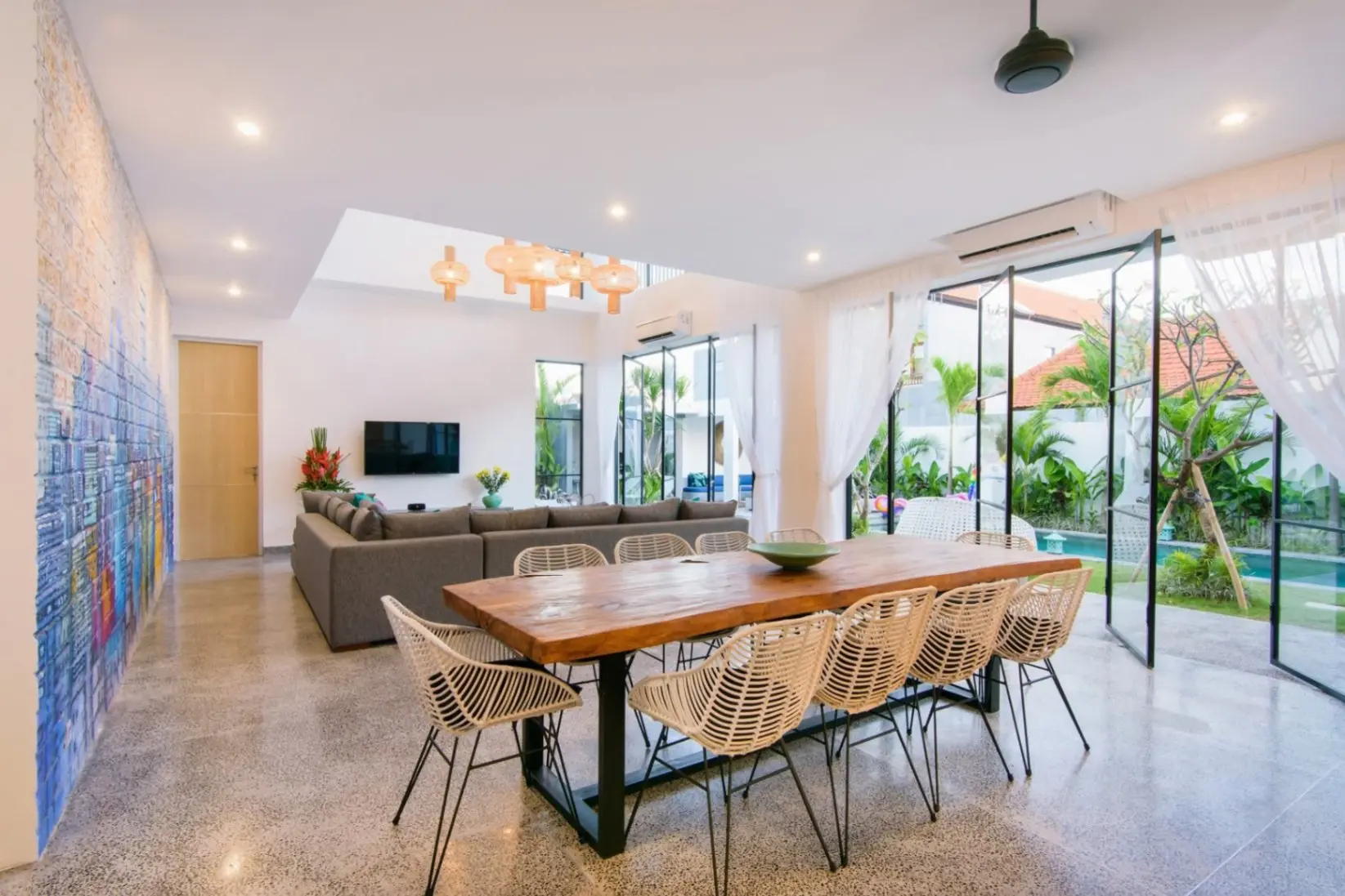 4 Bedroom Villa in Berawa Usd 6500/month, 4-bed villa for rent in Canggu – photo 6 of 13
