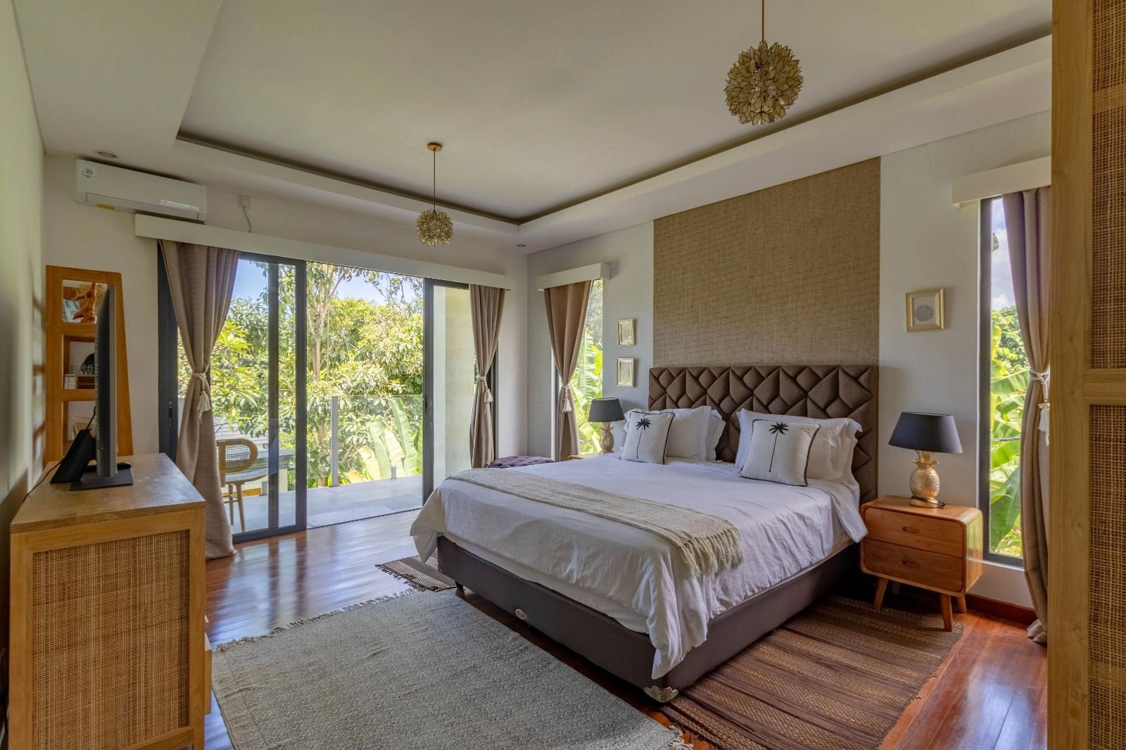 Villa For Rent 3 Bed In Pererenan,Badung Bali, 3-bed villa for rent in Pererenan – photo 7 of 14