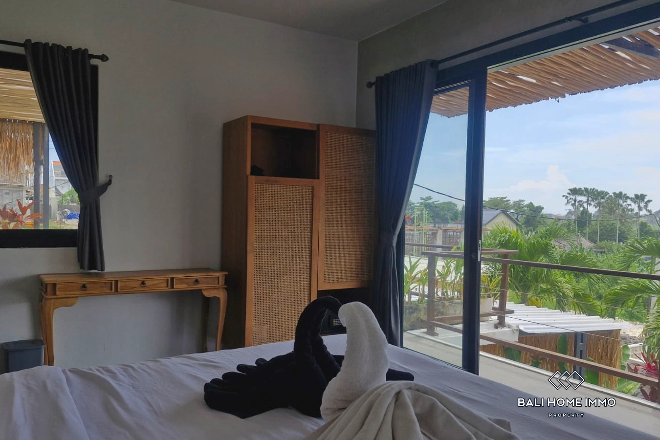 2 Bedroom villa for rent in Tumbak Bayuh Bali, 2-bed villa for rent in Pererenan – photo 8 of 11
