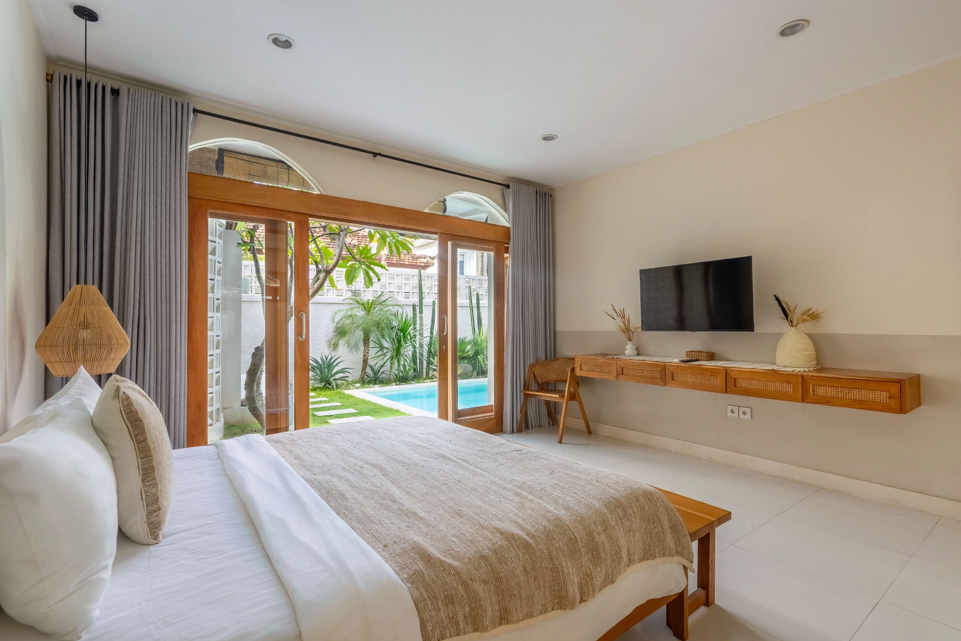 Wayang - 2BR Prime Location Umalas Villa | Pool, Near Cafés, 2-bed villa for rent in Canggu – photo 5 of 15
