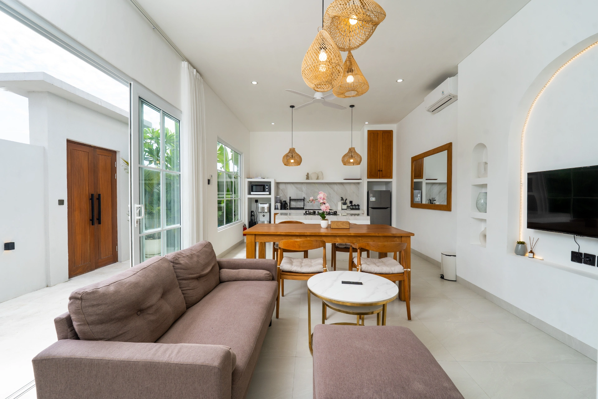 Villa Nadhira – 3BR Tropical Oasis in Berawa, 3-bed villa for rent in Canggu – photo 13 of 15