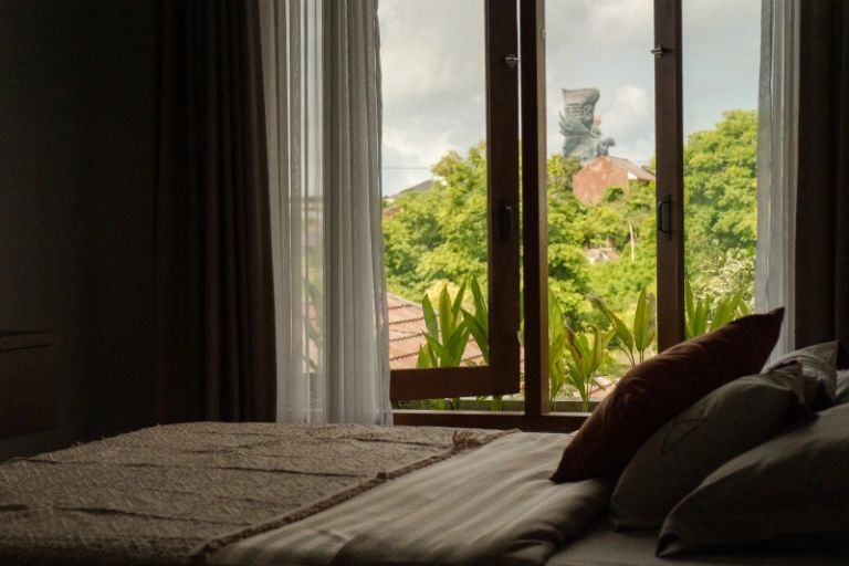 New 3 Bedroom Villa in Ungasan Uluwatu with Ocean and GWK View, 3-bed villa for rent in Uluwatu – photo 13 of 15