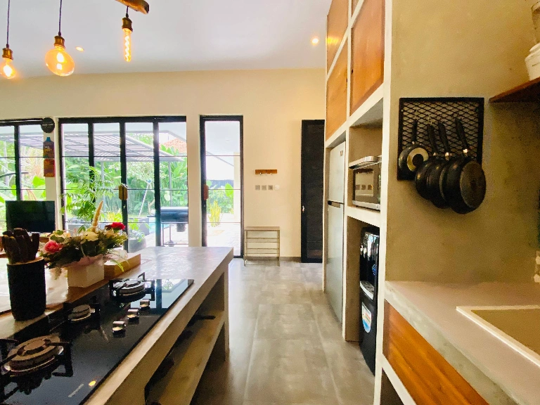 3 Bedroom Tropical Villa for Monthly and Yearly Rent in Pererenan Sempol, 3-bed villa for rent in Pererenan – photo 7 of 15