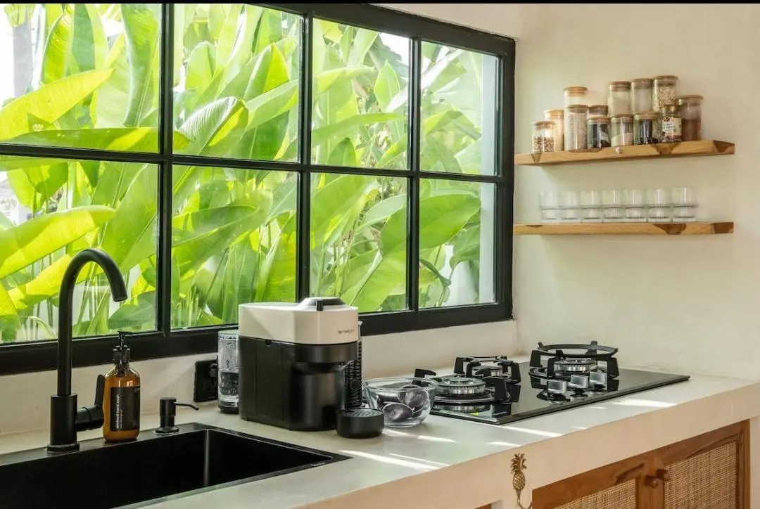 Villa For Rent 3 bed In Pererenan,Badung Bali, 3-bed villa for rent in Pererenan – photo 11 of 15