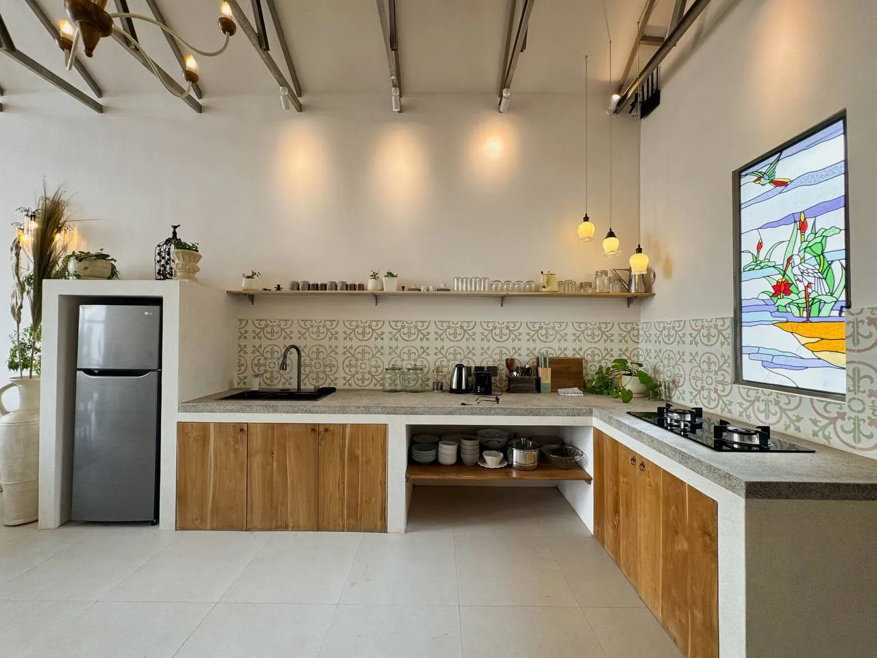 Park 97 - Sunlit Bohemian Villa with Private Pool in Canggu, 2-bed villa for rent in Canggu – photo 8 of 15