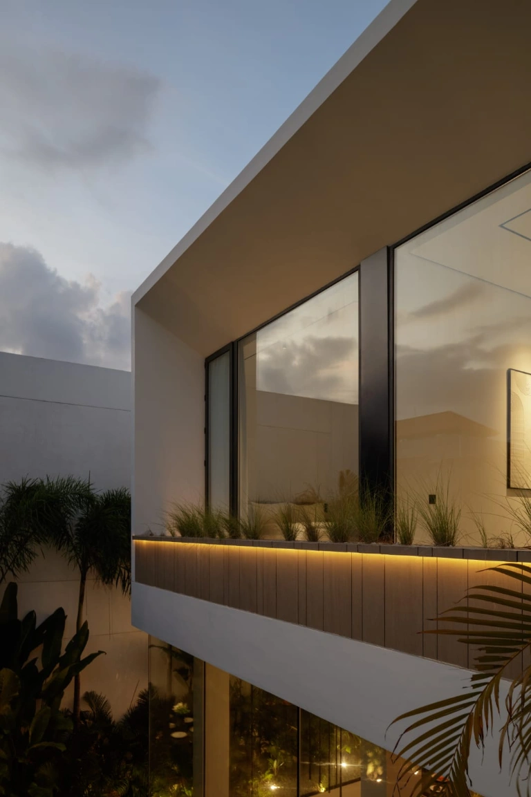Ultra Luxury Designer 3 Bedroom Smart Villa in Central Berawa, 3-bed villa for rent in Canggu – photo 13 of 15