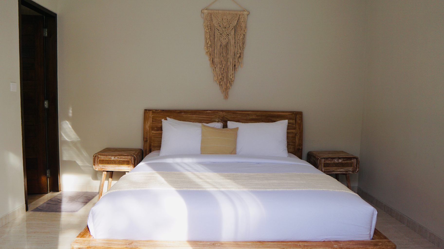 2 Bedrooms Modern Styled Villa in Padonan, Canggu, 2-bed villa for rent in Canggu – photo 9 of 15