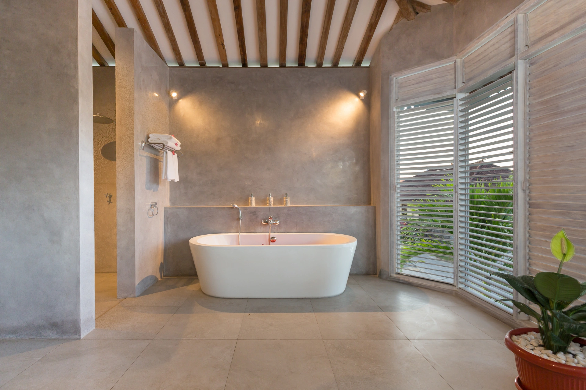 5 Bedroom Villa in Jimbaran, Idr 99 Mill/month, 5-bed villa for rent in Uluwatu – photo 15 of 15