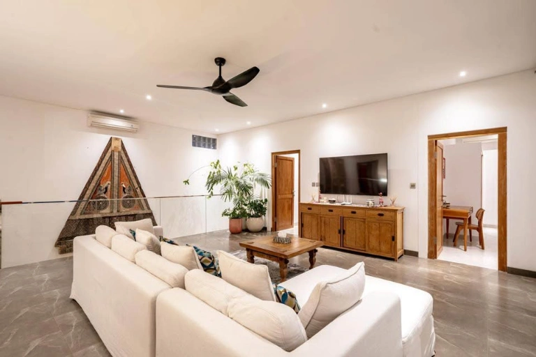 5BR Villa for Rent at Umalas, Bali, 5-bed villa for rent in Canggu – photo 6 of 15
