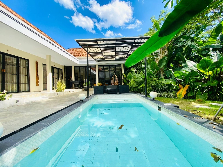 3 Bedroom Tropical Villa for Monthly and Yearly Rent in Pererenan Sempol, 3-bed villa for rent in Pererenan – photo 2 of 15