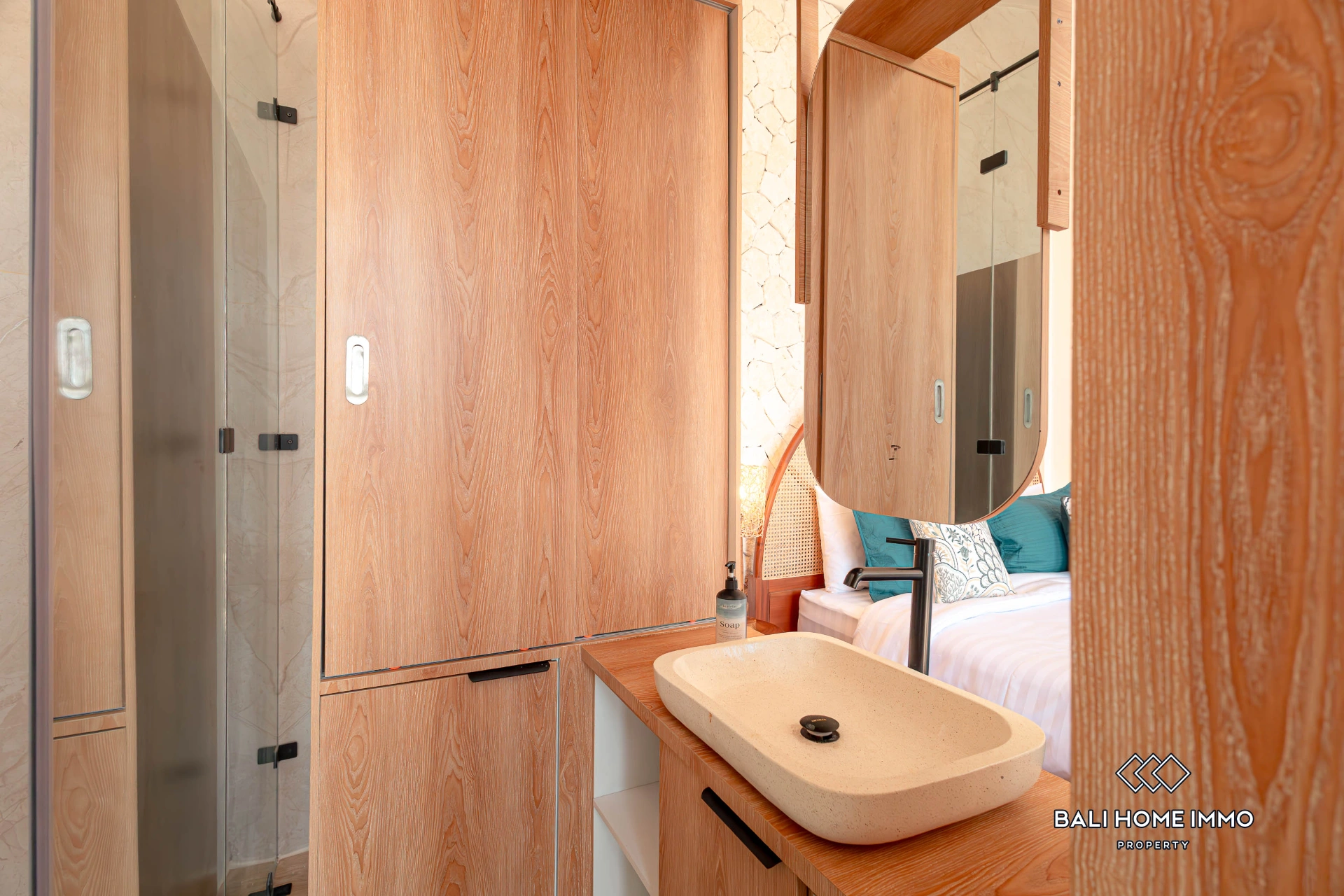 Brand New 5 Bedrooms Villa for Rental in Jimbaran, 5-bed villa for rent in Uluwatu – photo 10 of 15