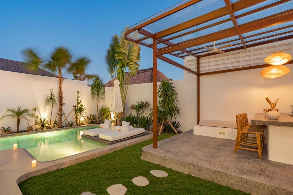 4BR Luxury Villa in Canggu, 4-bed villa for rent in Canggu – photo 5 of 15