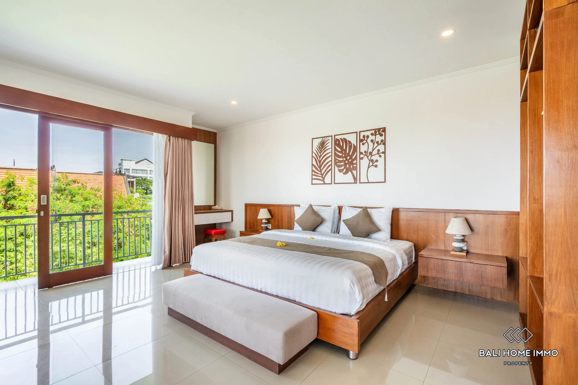 Newly Renovated Ocean View 4 Bedrooms Villa for Rent & Sale in Ungasan, 4-bed villa for rent in Uluwatu – photo 13 of 15