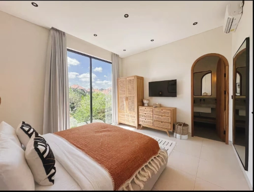 Luxury Villa SIVA Batu Bolong Canggu 2BR - SPECIAL 3 MONTH DEALS, 2-bed villa for rent in Canggu – photo 4 of 15