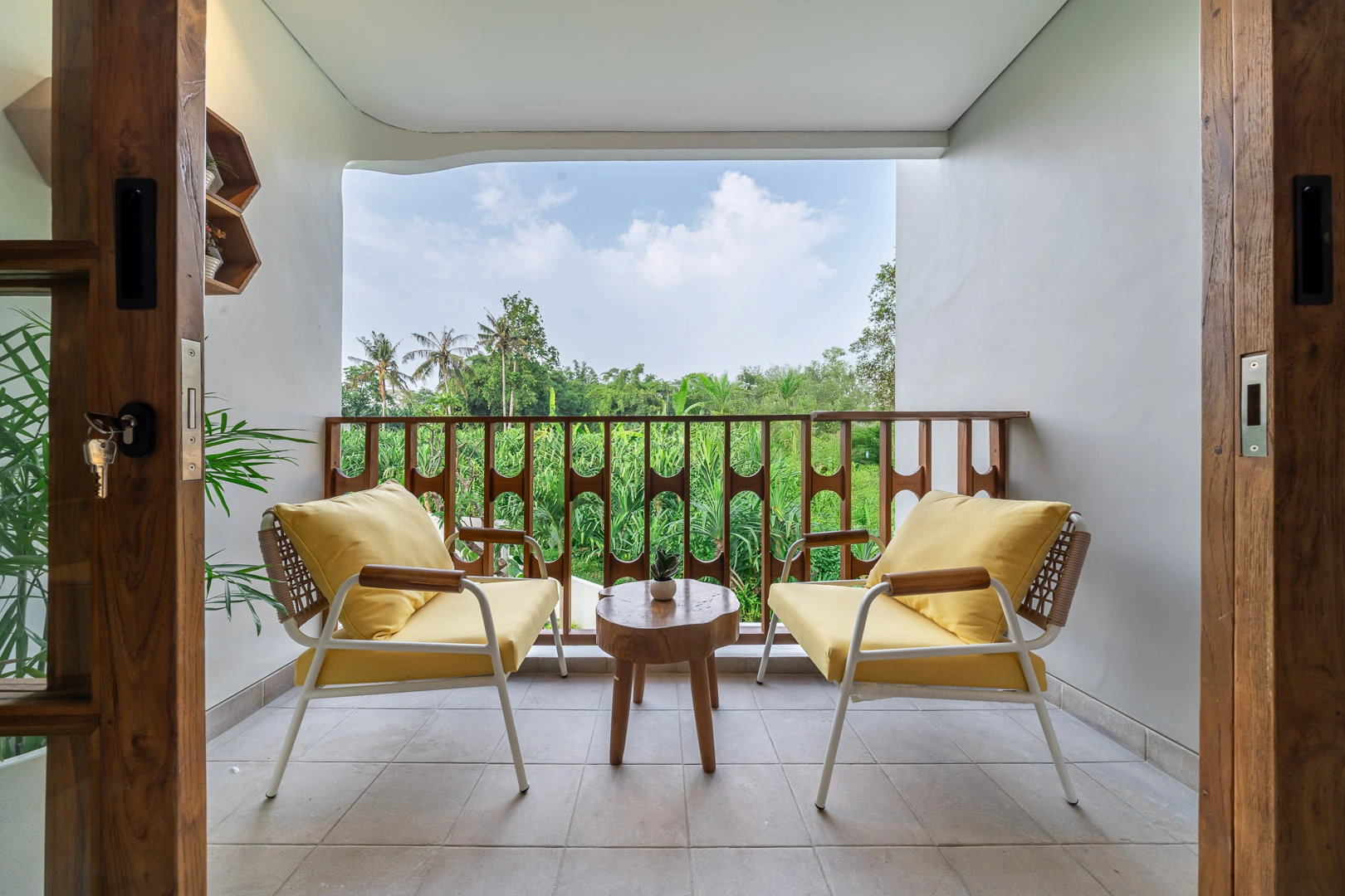 Chindaga Loft Villa Bali (unit 4), 1-bed villa for rent in Canggu – photo 3 of 10